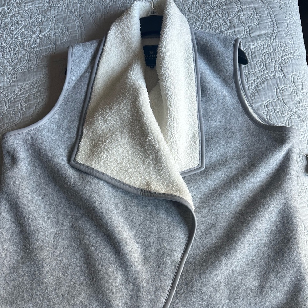 Bagatelle Collection draped vest size XL